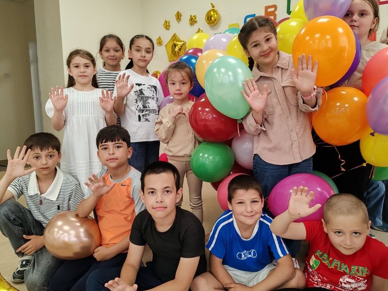 Открытие летнего пришкольного оздоровительного лагеря.